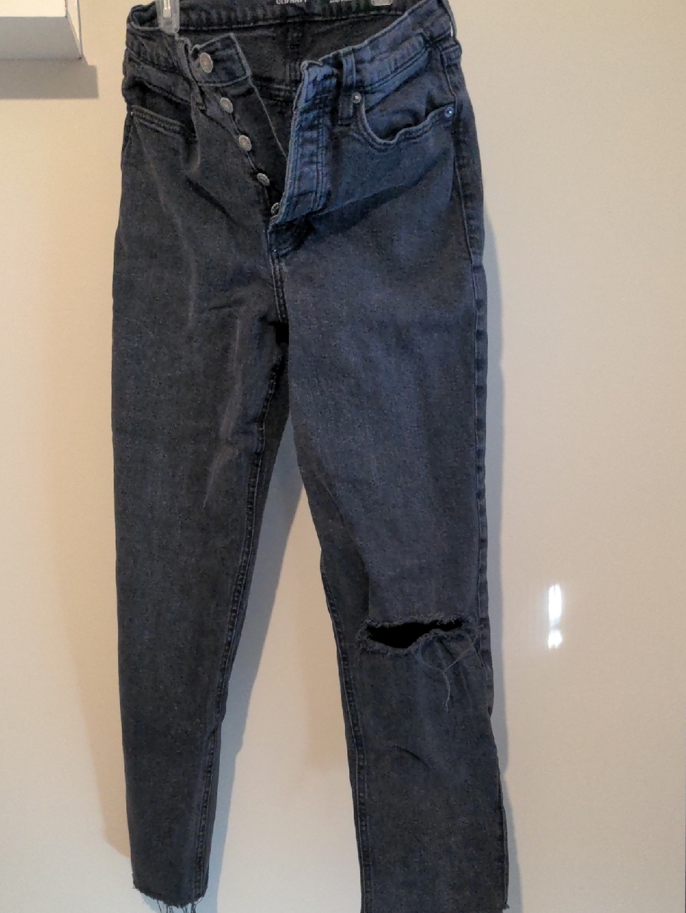 Old Navy Sky High Straight Button Fly Distressed Women’s Jeans - Black Size 6